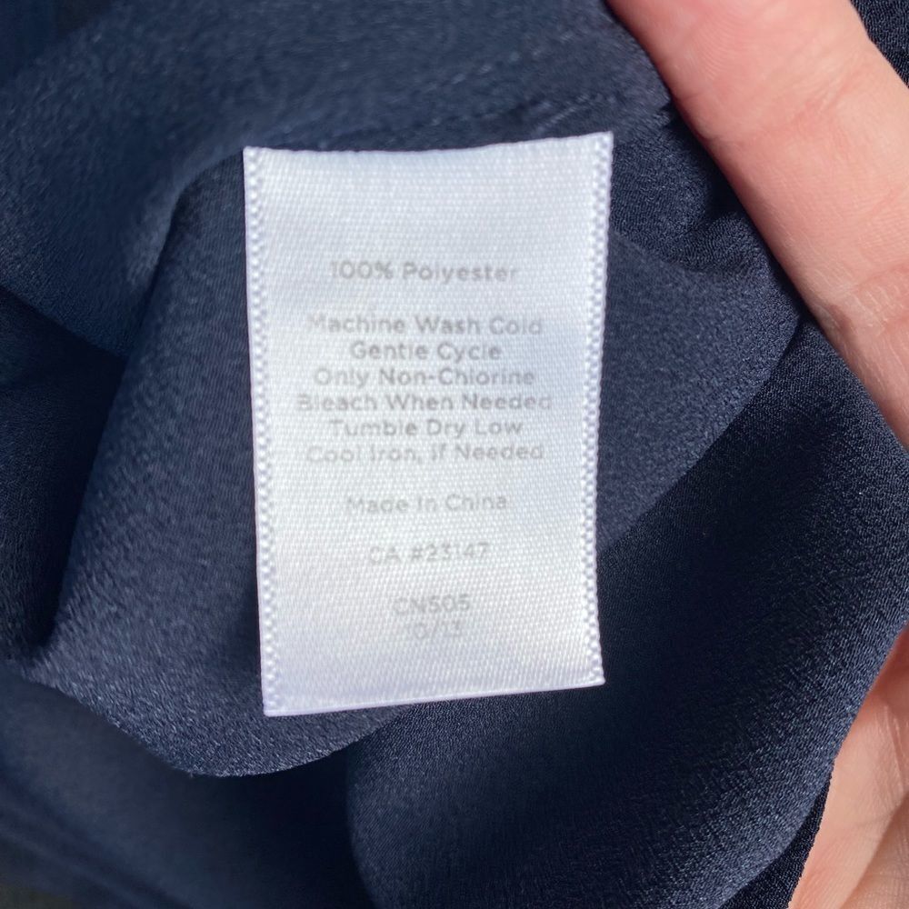 Talbots Navybutton Down Polyester Medium - image 3